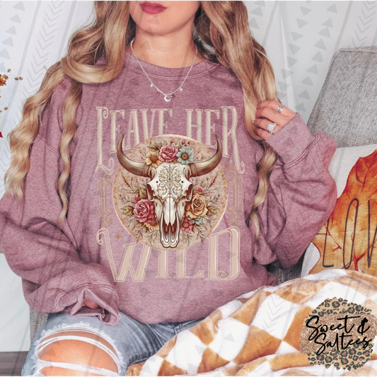 Leave Her Wild Graphic T-shirt